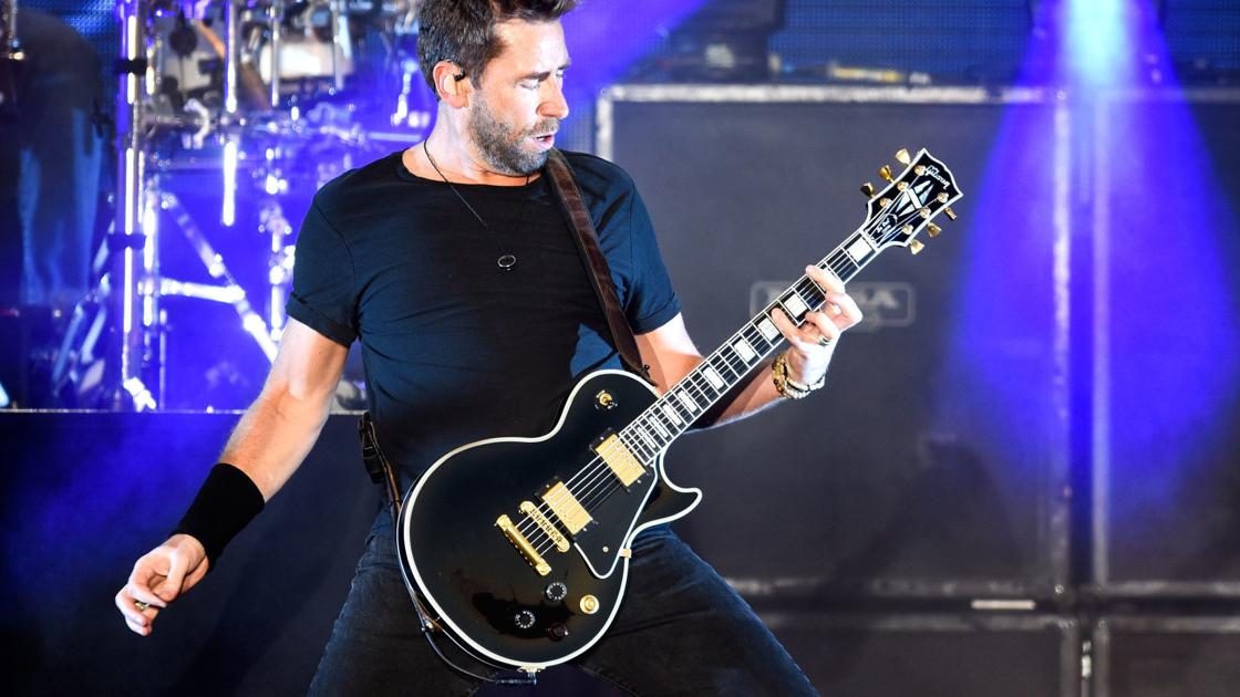 REVIEW: Nickelback gives fans the hits, a little more conversation