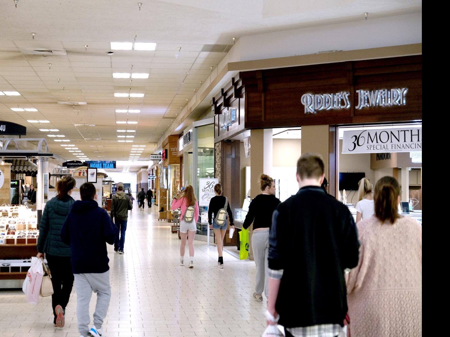 Southern Hills Mall At 40 It Was A Huge Deal For Sioux City To Get A Mall Local News Siouxcityjournal Com