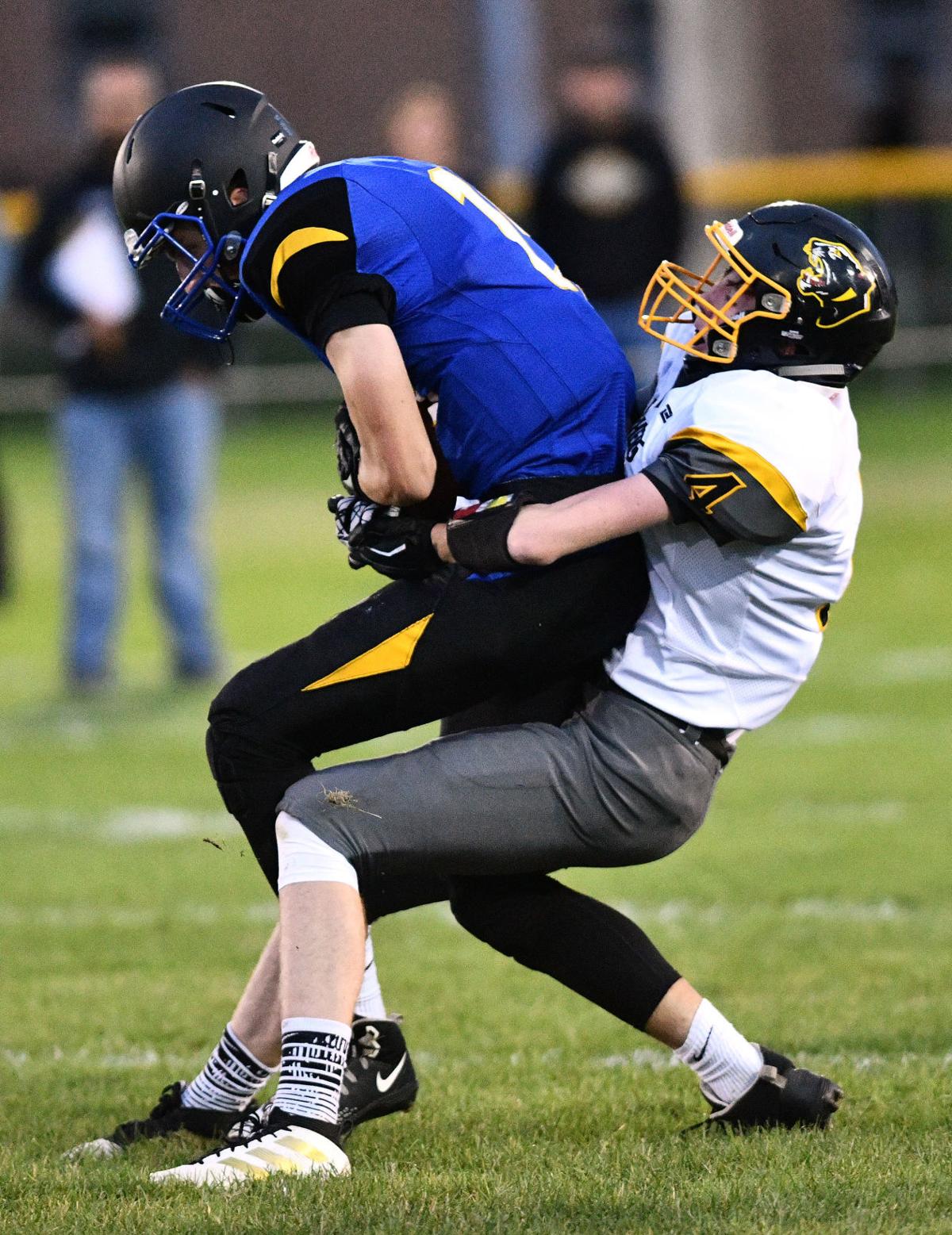 Kingsley Pierson scores 44 straight points to beat Siouxland Christian