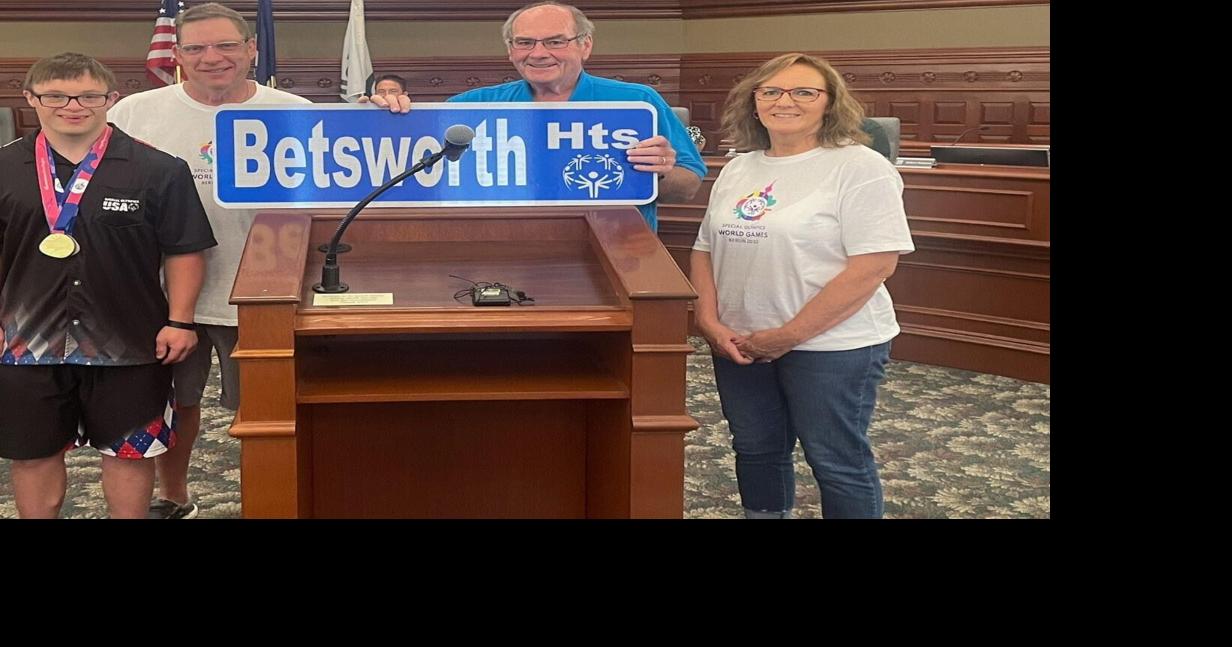 Sioux City names street sign for Special Olympics medalist Mitchell Betsworth