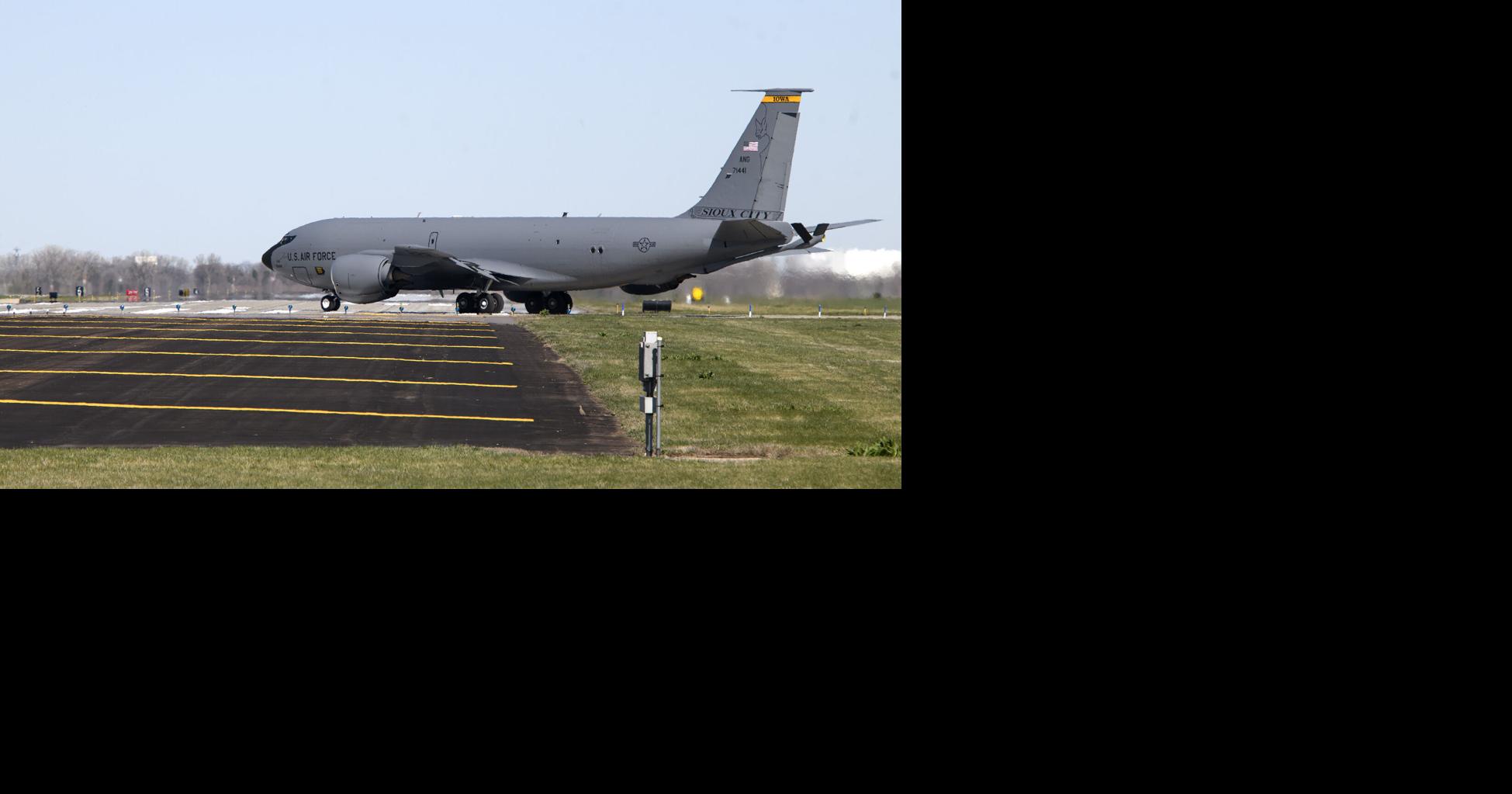 Thune lends support for runway upgrades crucial for Sioux City's 185th Air Refueling Wing
