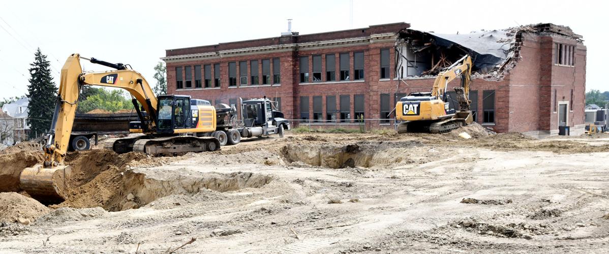 Hunt School demolition