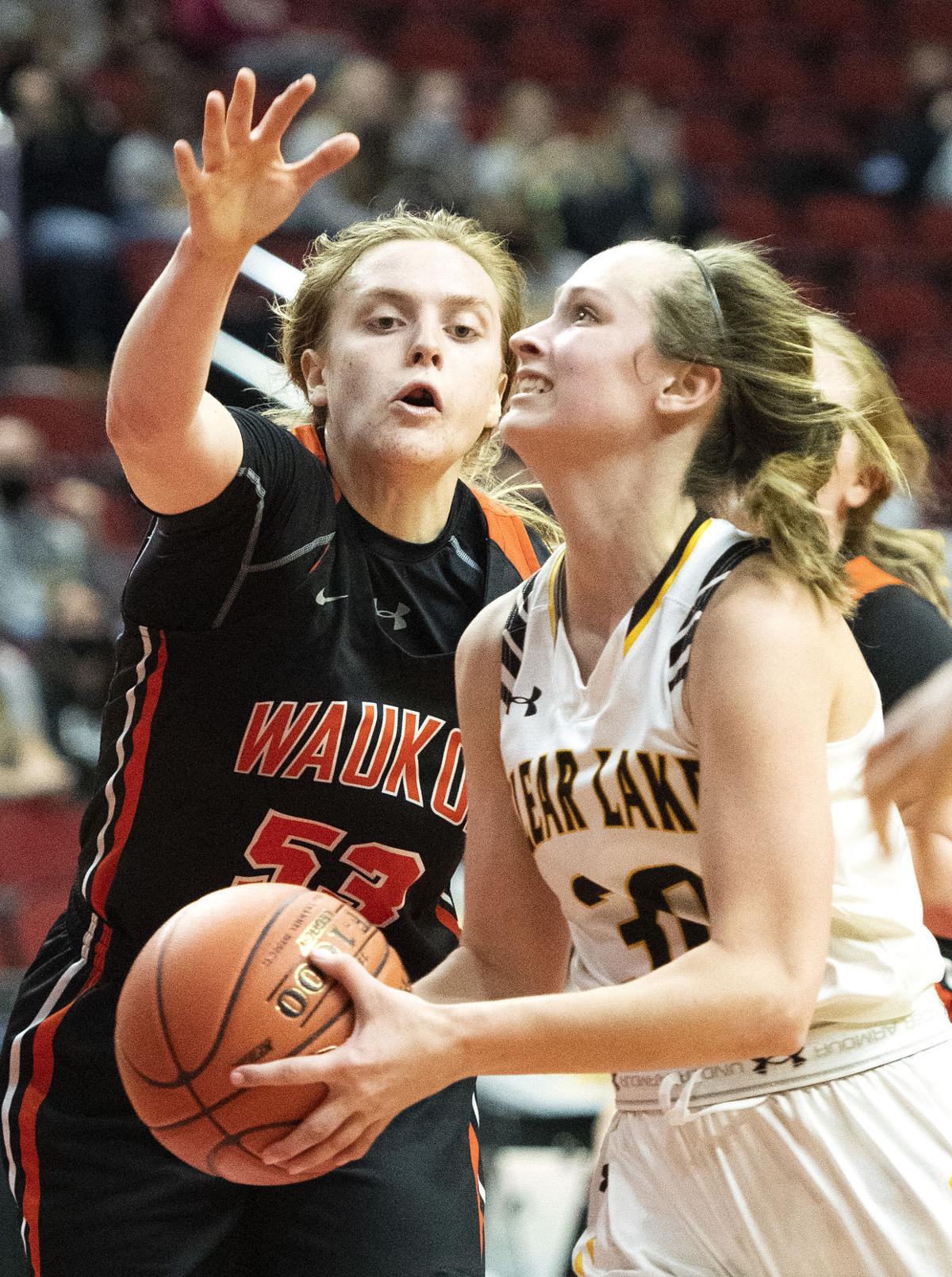 Clear Lake vs Waukon girls state basketball
