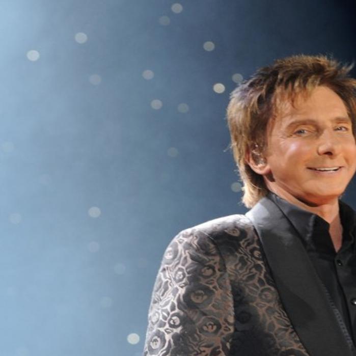 At 70 Barry Manilow Looks And Feels Great Weekender Music Siouxcityjournal Com