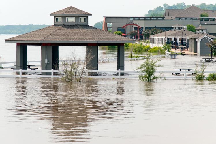 Missouri River levels near Sioux City expected to fall over coming days