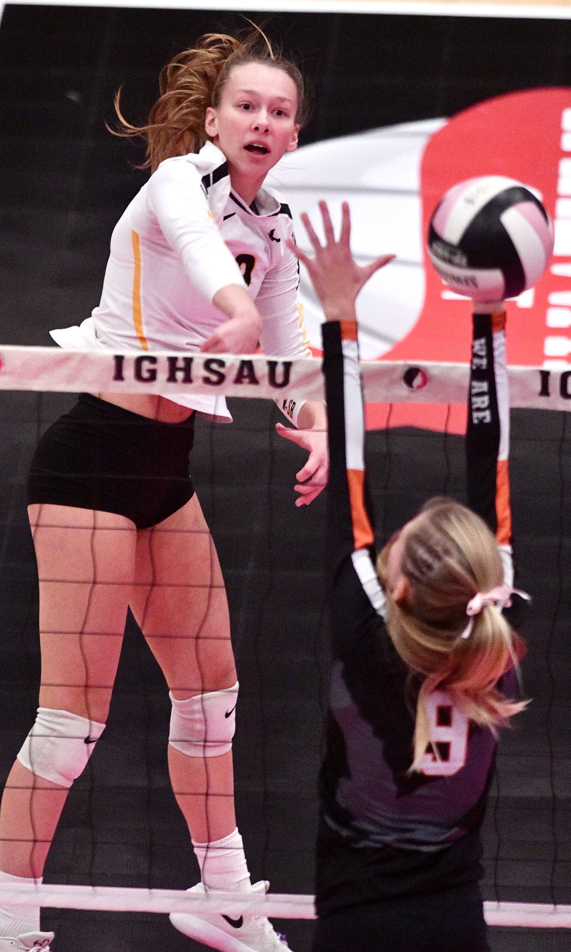 Waverly-Shell Rock vs West Delaware state volleyball