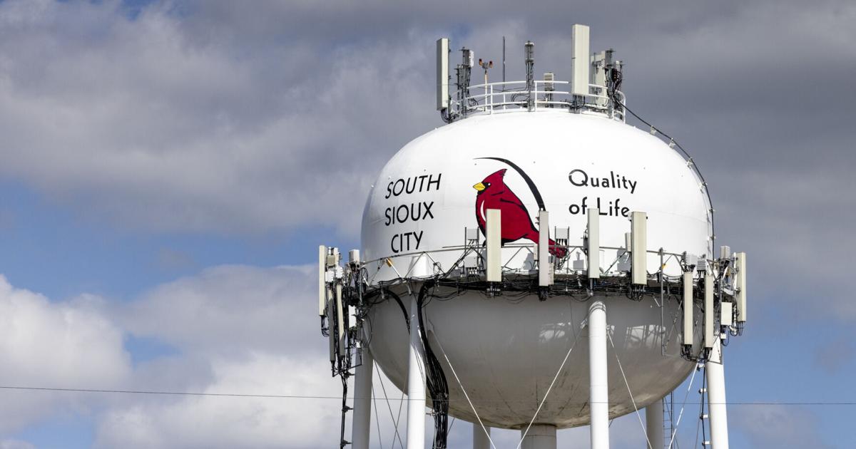 South Sioux City Council approves permit for Knife River rail spur as neighbors object