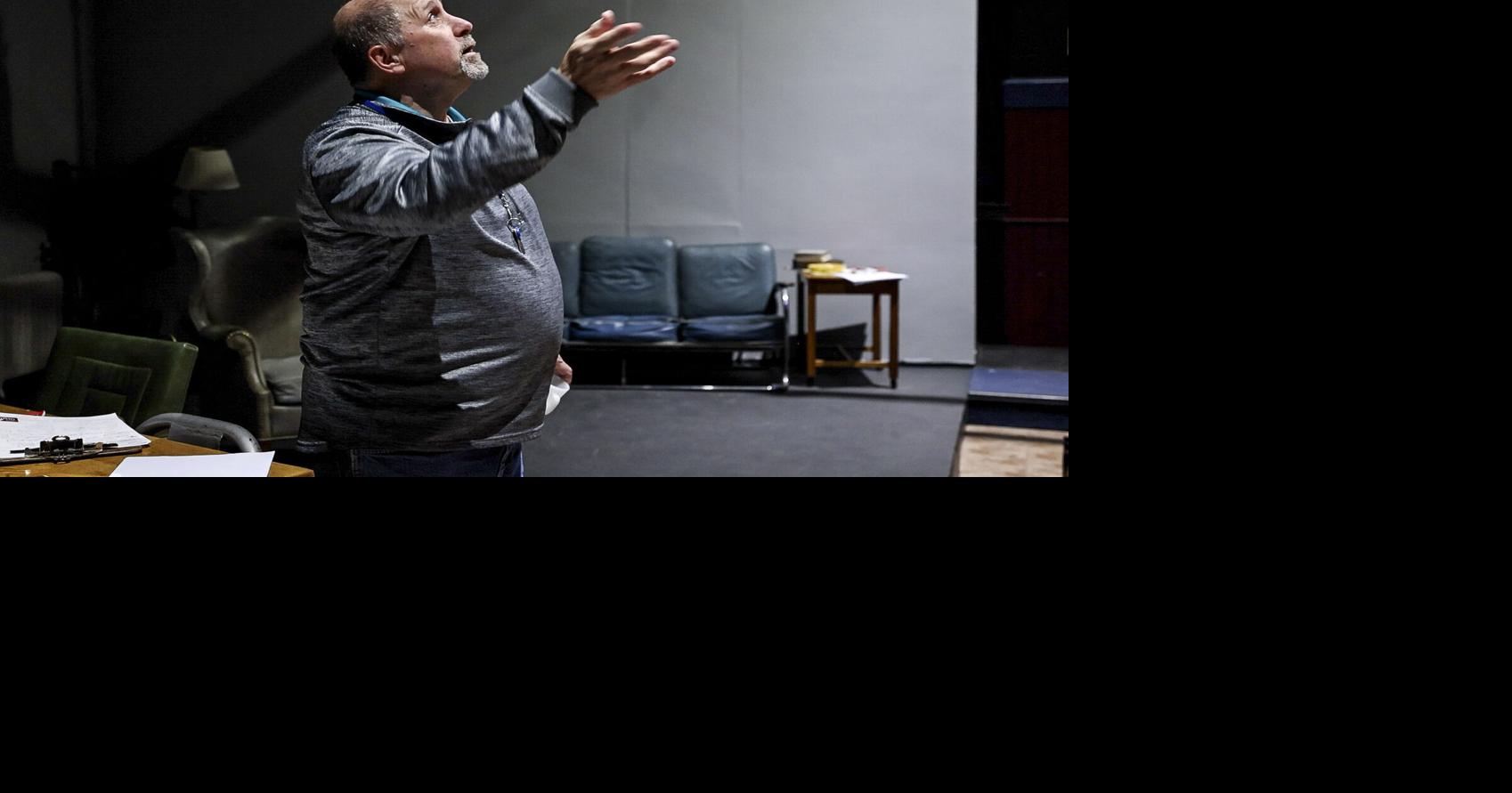 Postal Playhouse production glimpses a '50s era comedy variety show