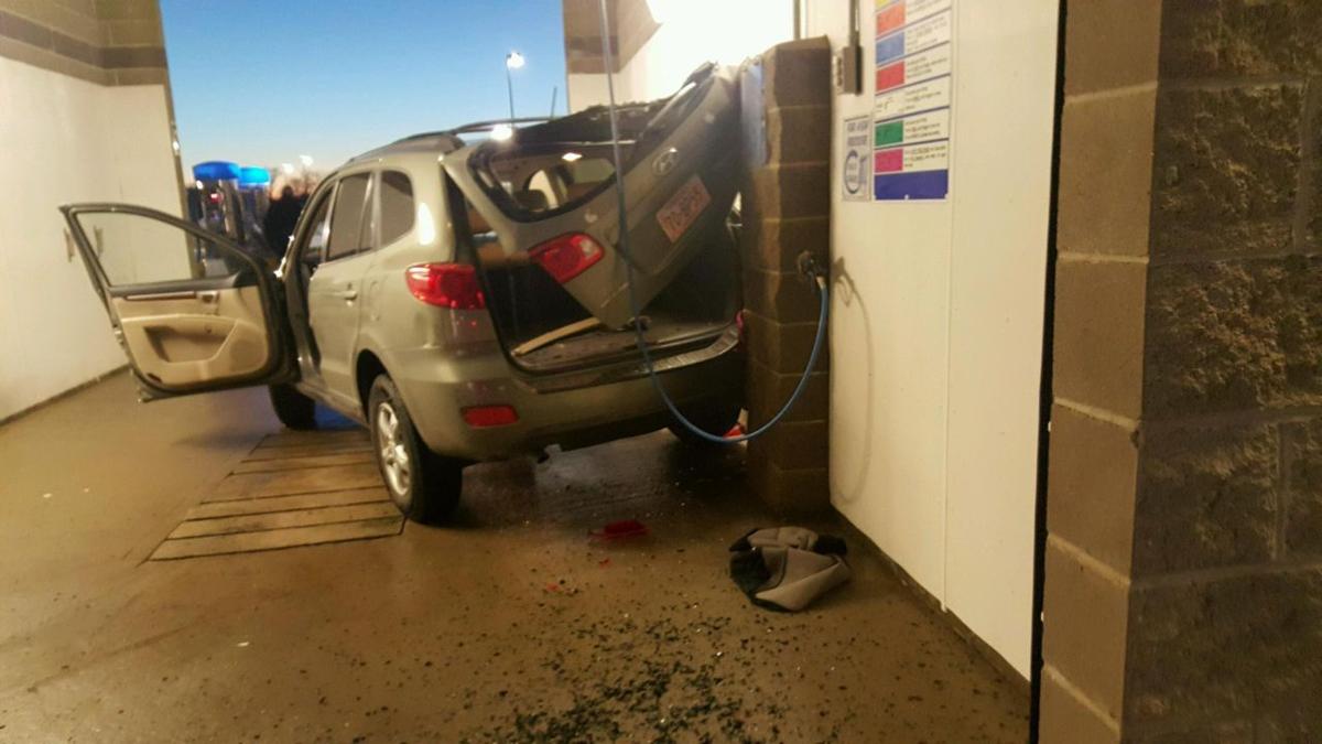 Close call at South Sioux City car wash