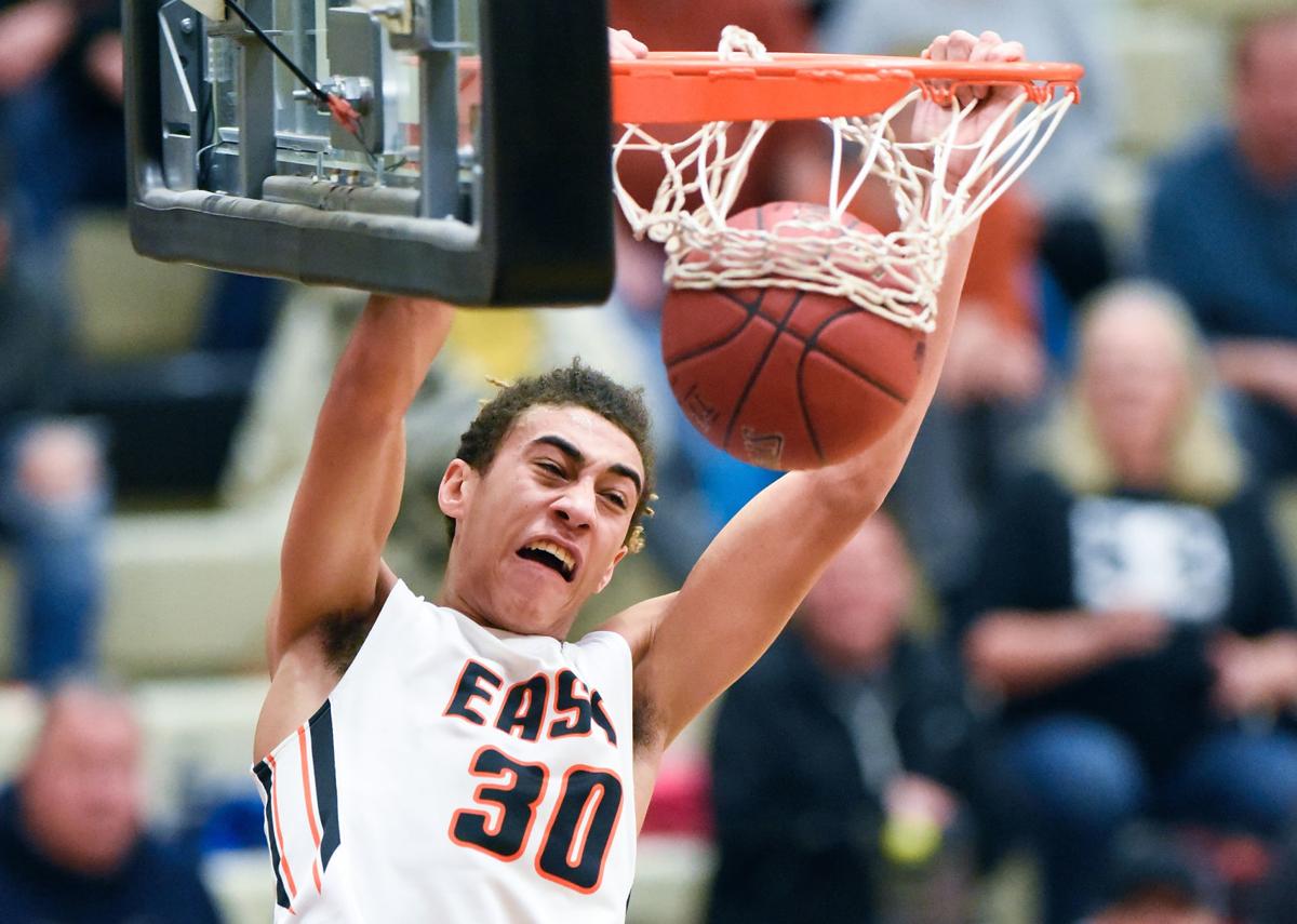 Boys Basketball Vanderloo Dunson Each Score 23 In Sioux City