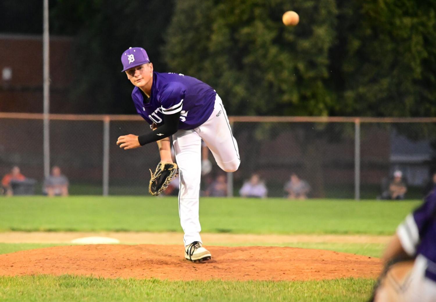 MOC-Floyd Valley's Heller commits to UCLA baseball, Woodbury Central's Wright to SDSU