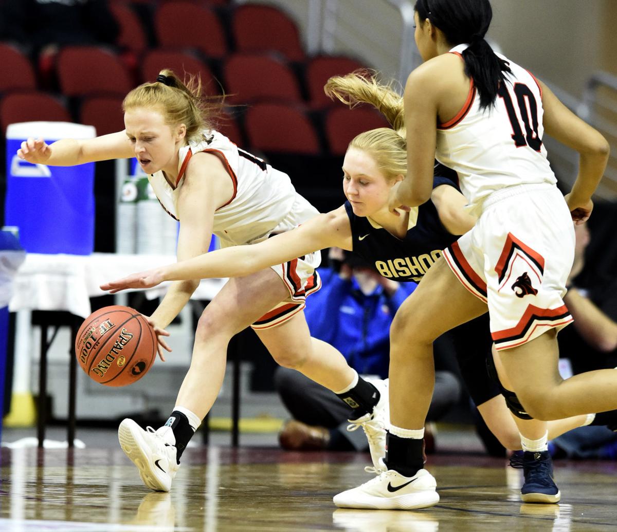 Heelan's 131 zone stymies Grinnell, sends Crusaders to state