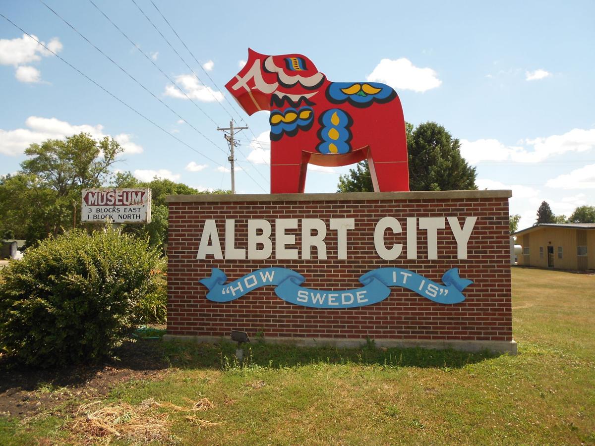 Sioux City native collects images of Iowa town signs Local Lifestyles