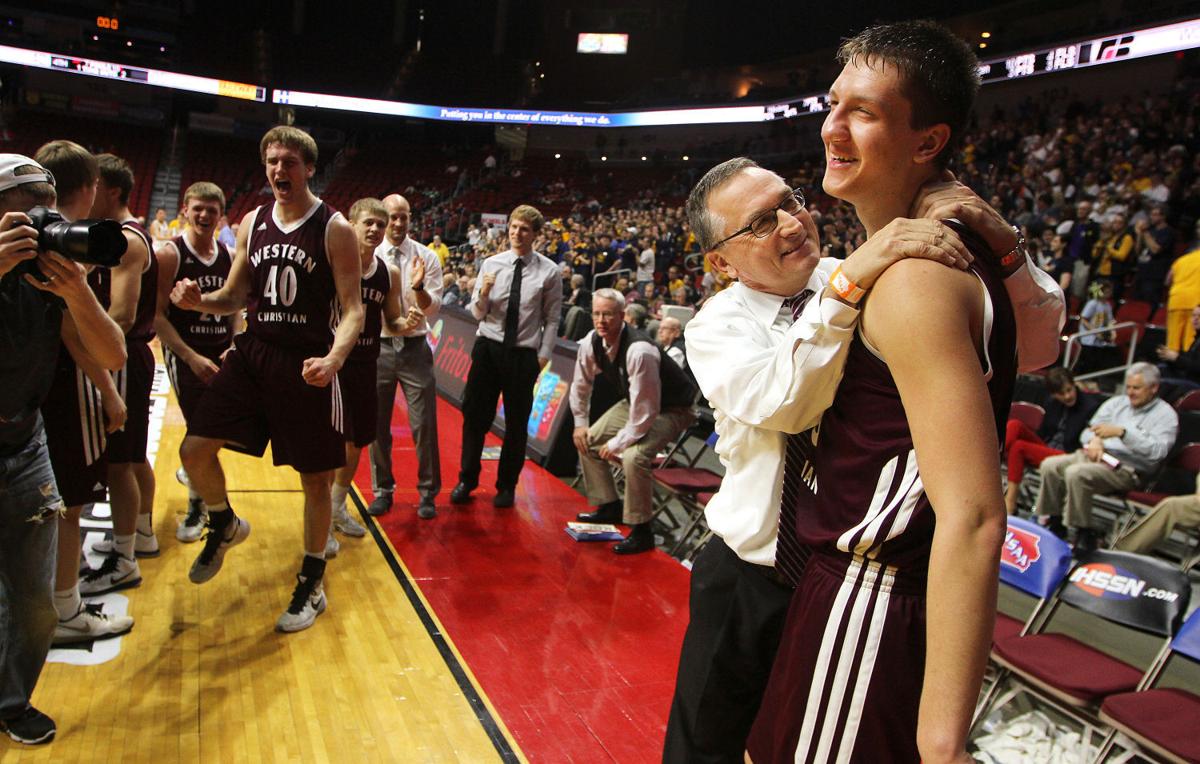 Photos Iowa Boys Basketball Tournament 1a 2a Championships