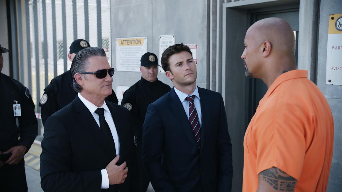 Review Fate Of The Furious Jumps The Sub And More Movies Siouxcityjournal Com