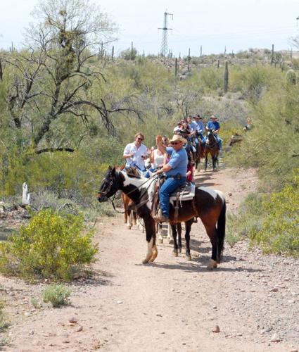 Travel Goldfield Ghost Town