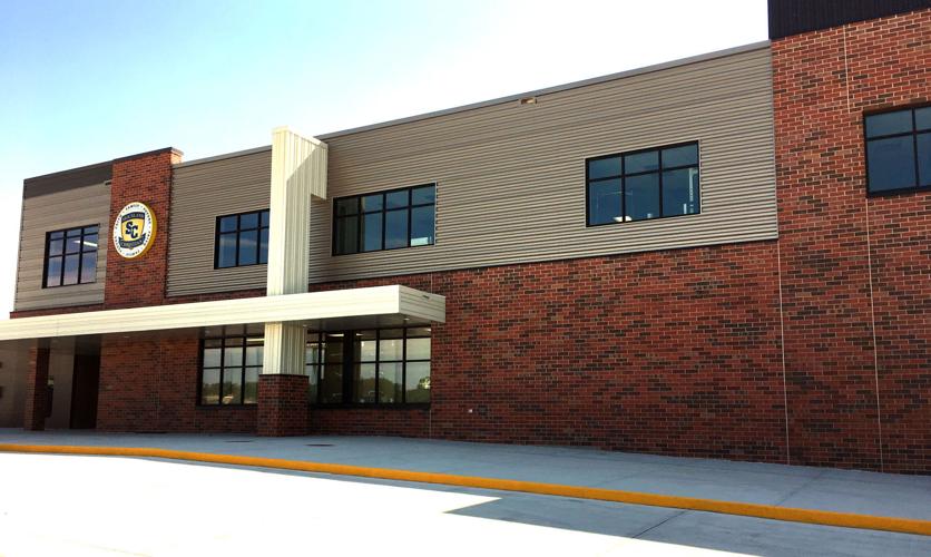 Siouxland Christian holds community celebration at new school