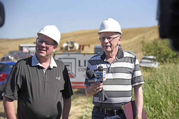 LEC Authority rejects reduction to Baker Group fee