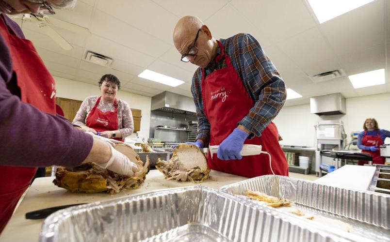 Siouxland Soup Kitchen volunteers prepare for Thanksgiving