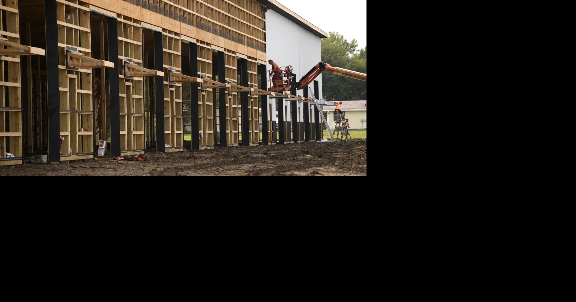 'Contractor condos' going up in South Sioux City