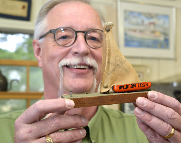 Iowa Great Lakes toy boats