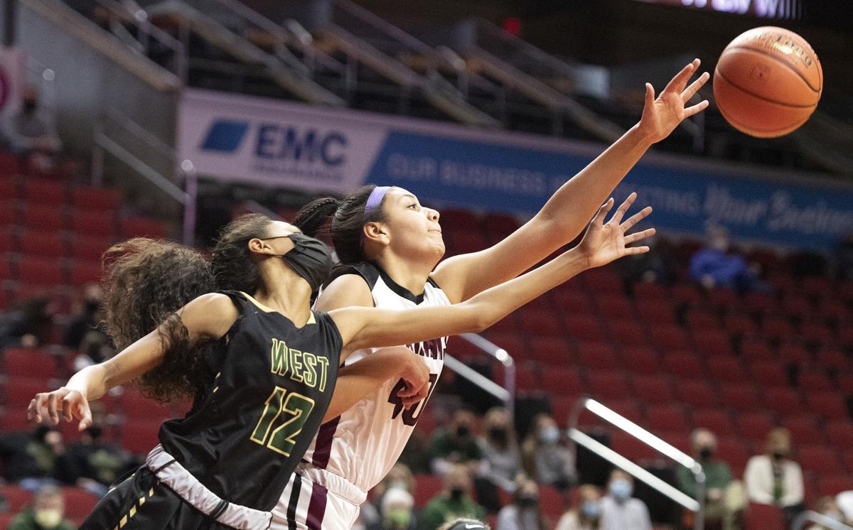 Waterloo West vs Iowa City West girls state basketball