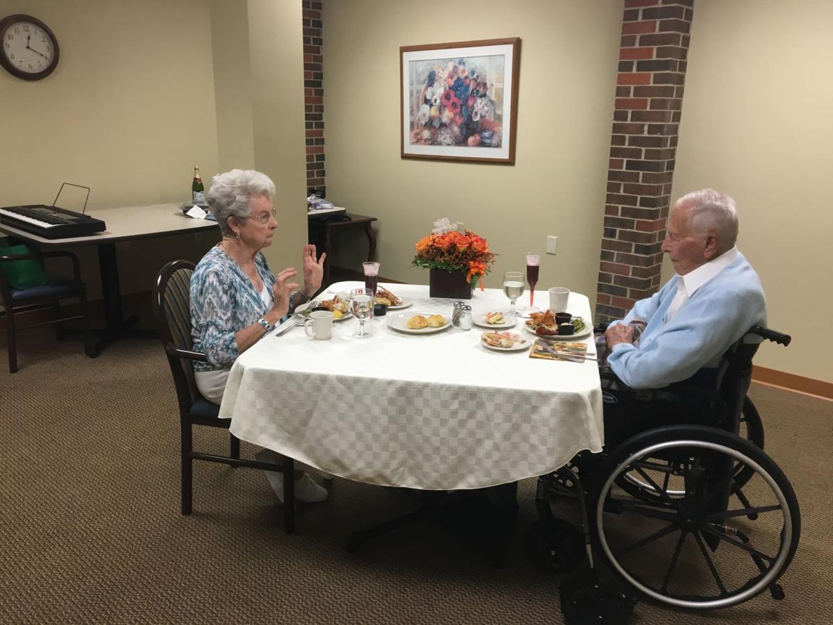 Sioux City Couple Celebrate 70th Wedding Anniversary Local Business Siouxcityjournal Com