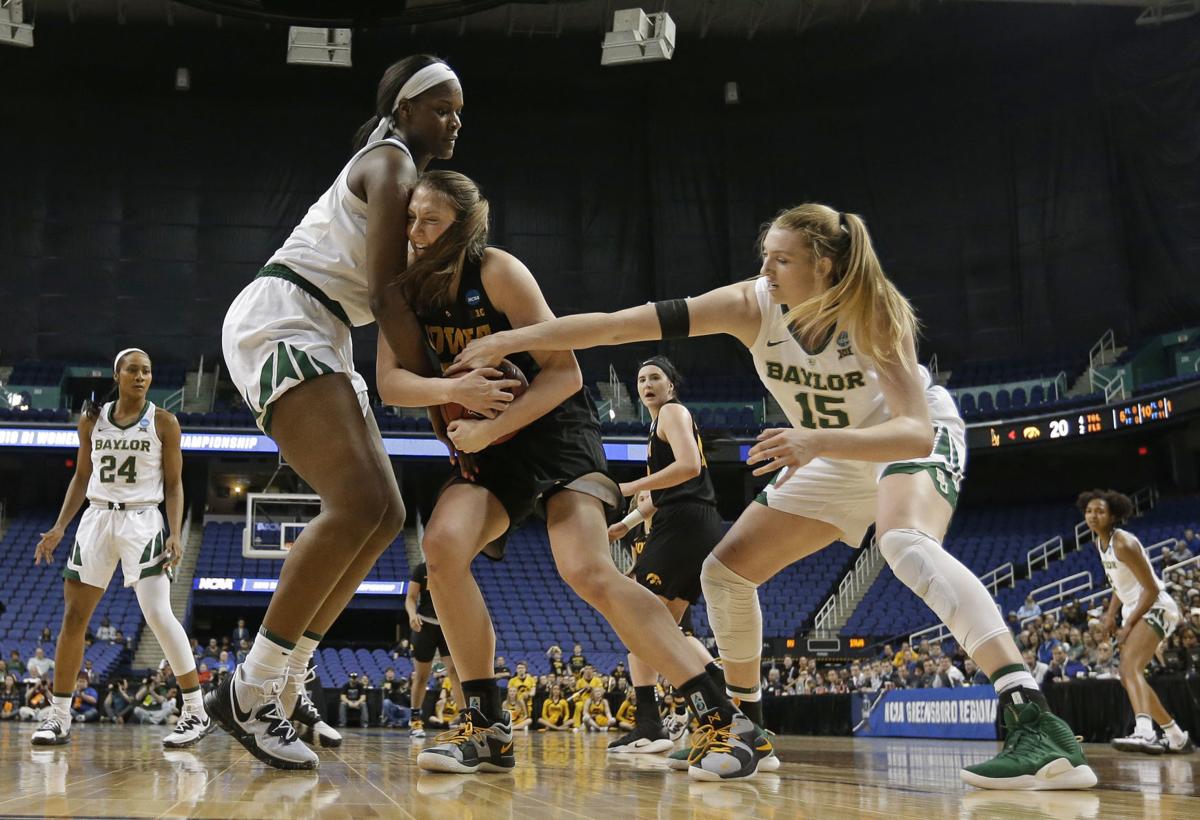 Iowa S Three Seniors Have Combined For A 95 35 Record College