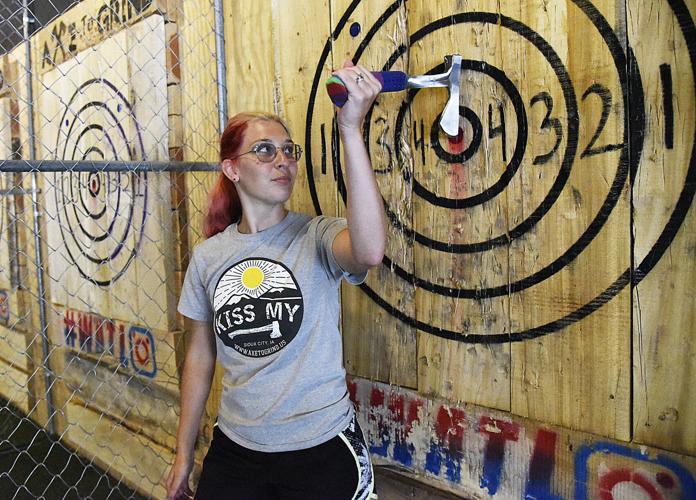 AxeThrowing_3.jpg