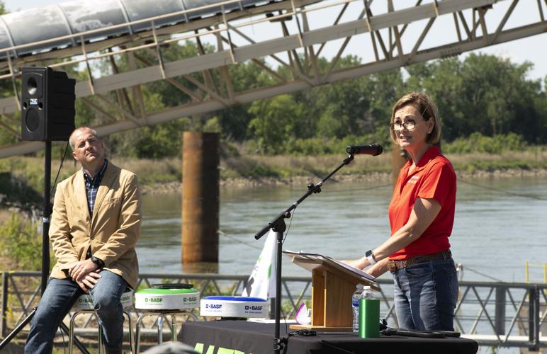 Missouri River barge terminal officially opens near Blencoe, Iowa