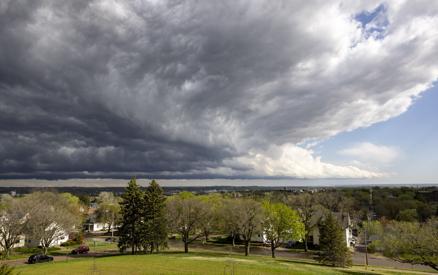 Quarter-sized hail in Remsen Tuesday, storms to continue - Vimarsana News