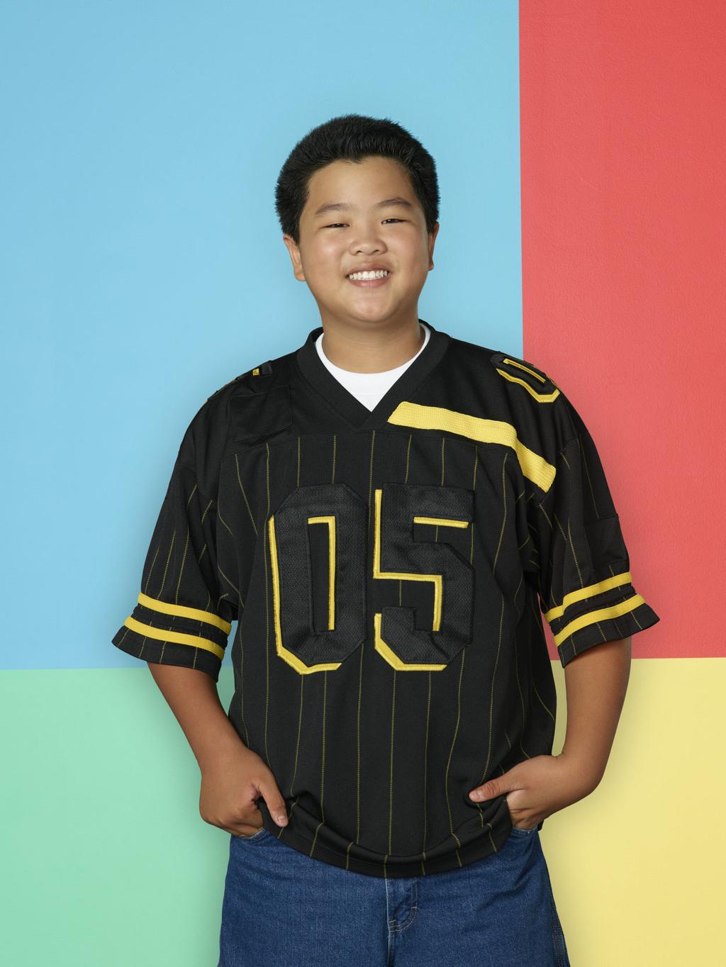 Abc S Fresh Off The Boat Takes Cues From Hudson Yang Randall Park Television Siouxcityjournal Com
