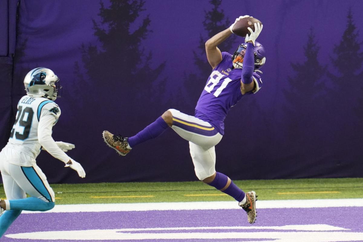 Chad Beebe Makes Amends For Fumble With Game Winning Touchdown For Vikings Area Pro Sports Siouxcityjournal Com