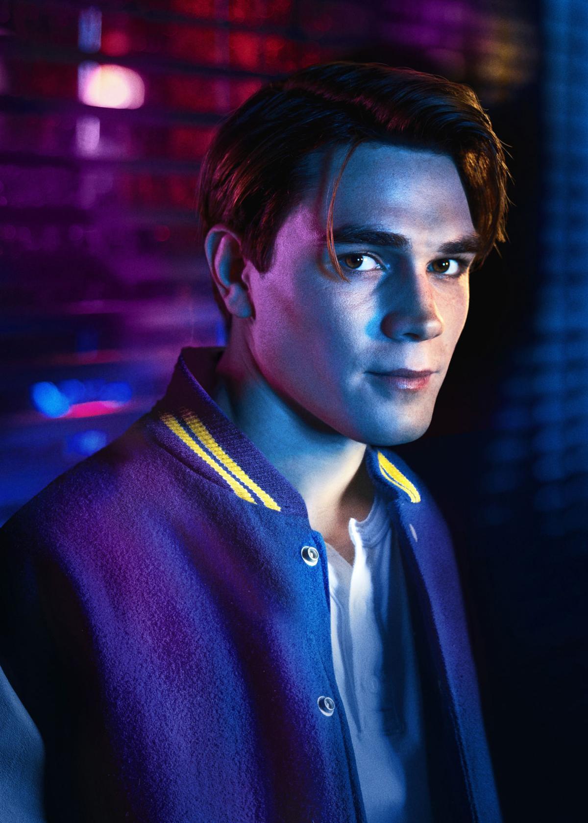 Archie Becomes A High School Stud Thanks To Riverdale Star Kj Apa Television Siouxcityjournal Com