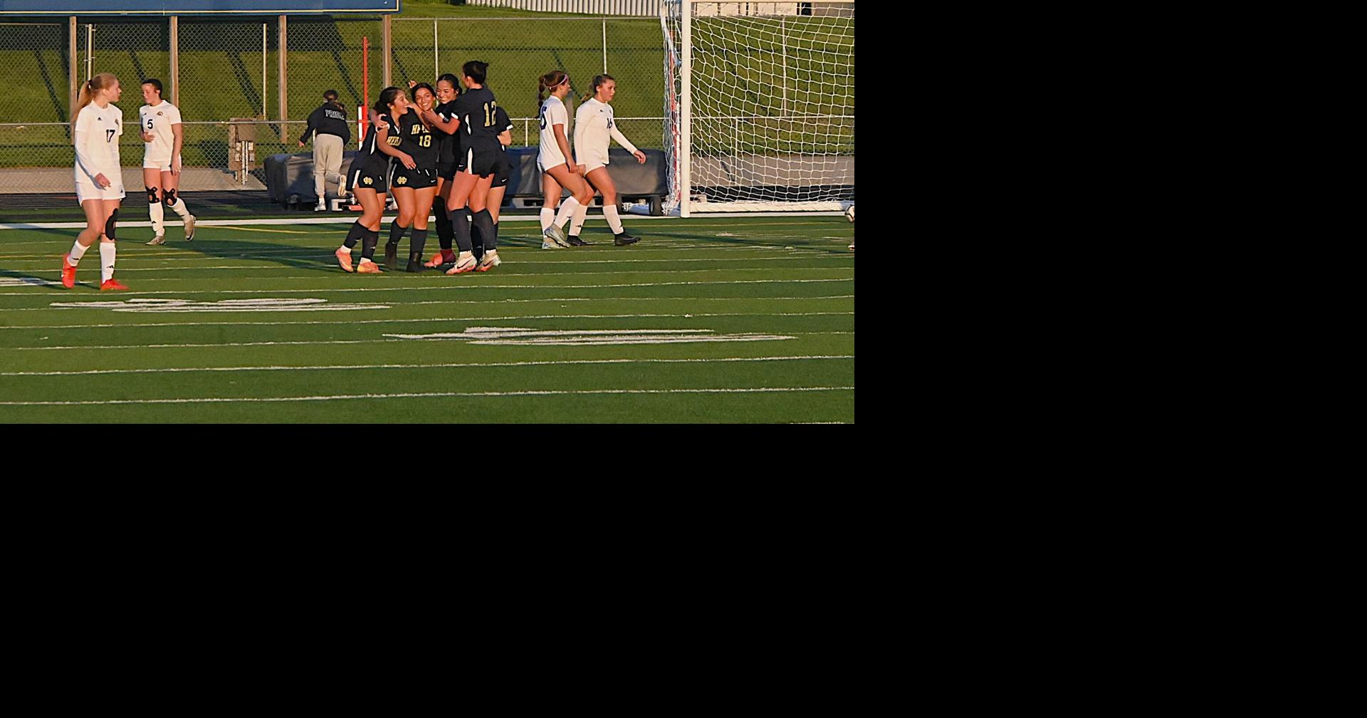 Girls soccer: Top 10 showdown between Heelan, Spencer ends in draw