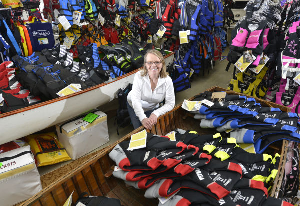 Iowa Great Lakes life jackets