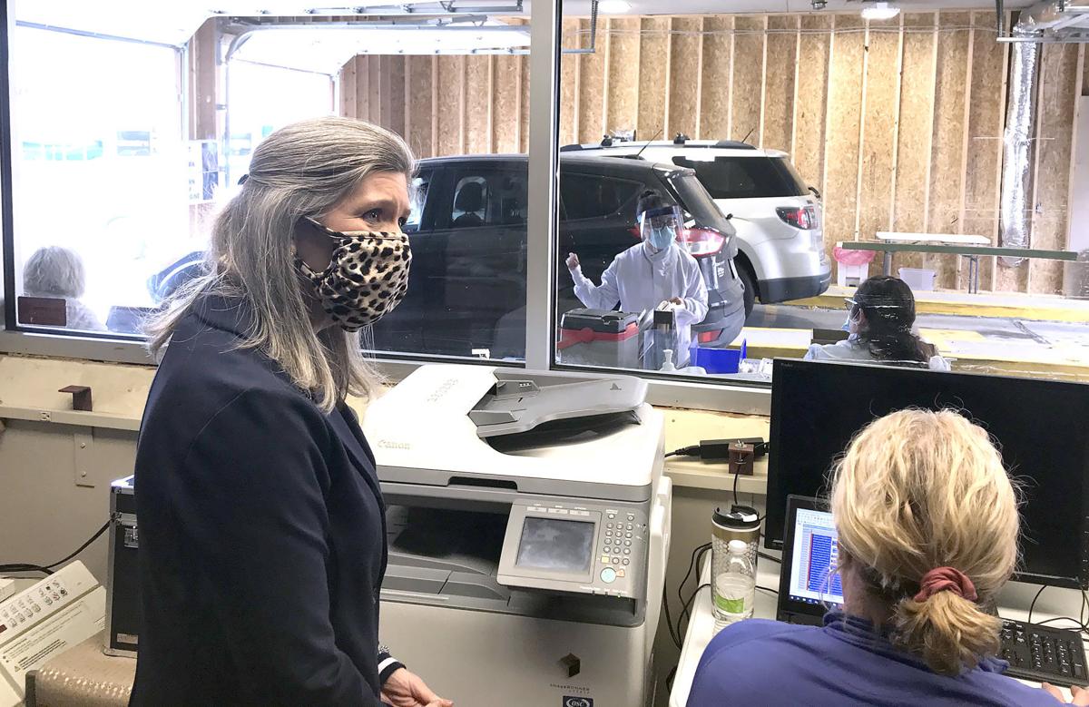Joni Ernst at Siouxland Community Health Center