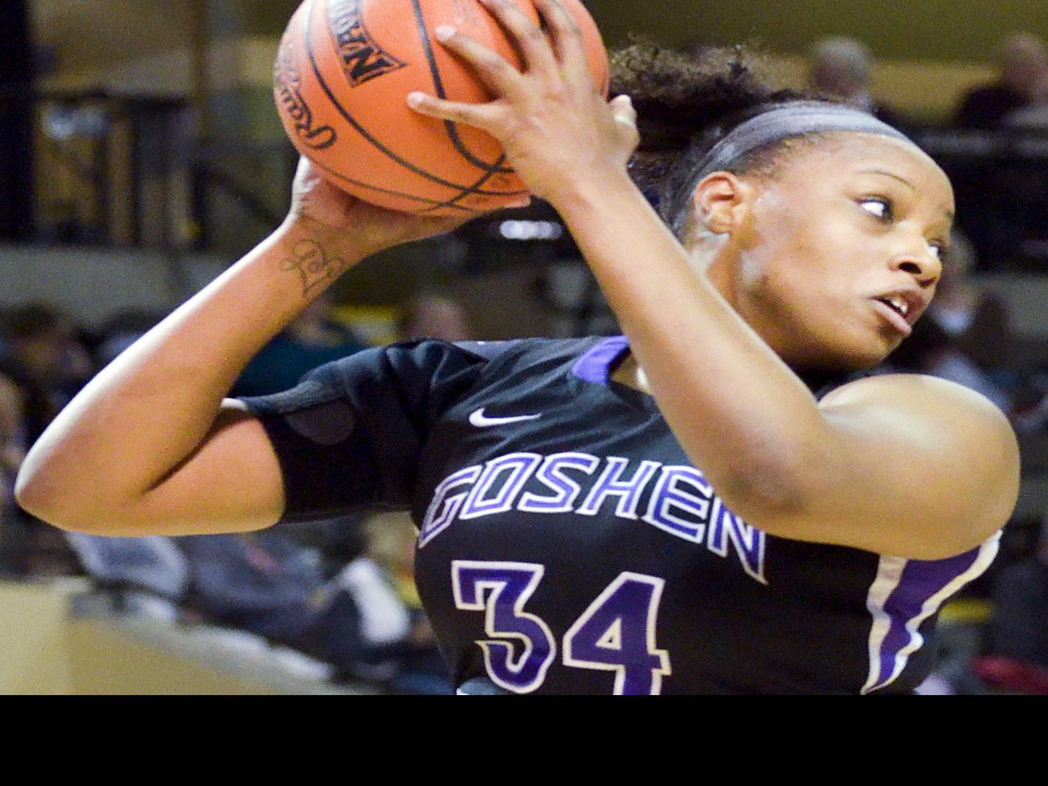 Late Three Pointer Gives Goshen First Tourney Upset College