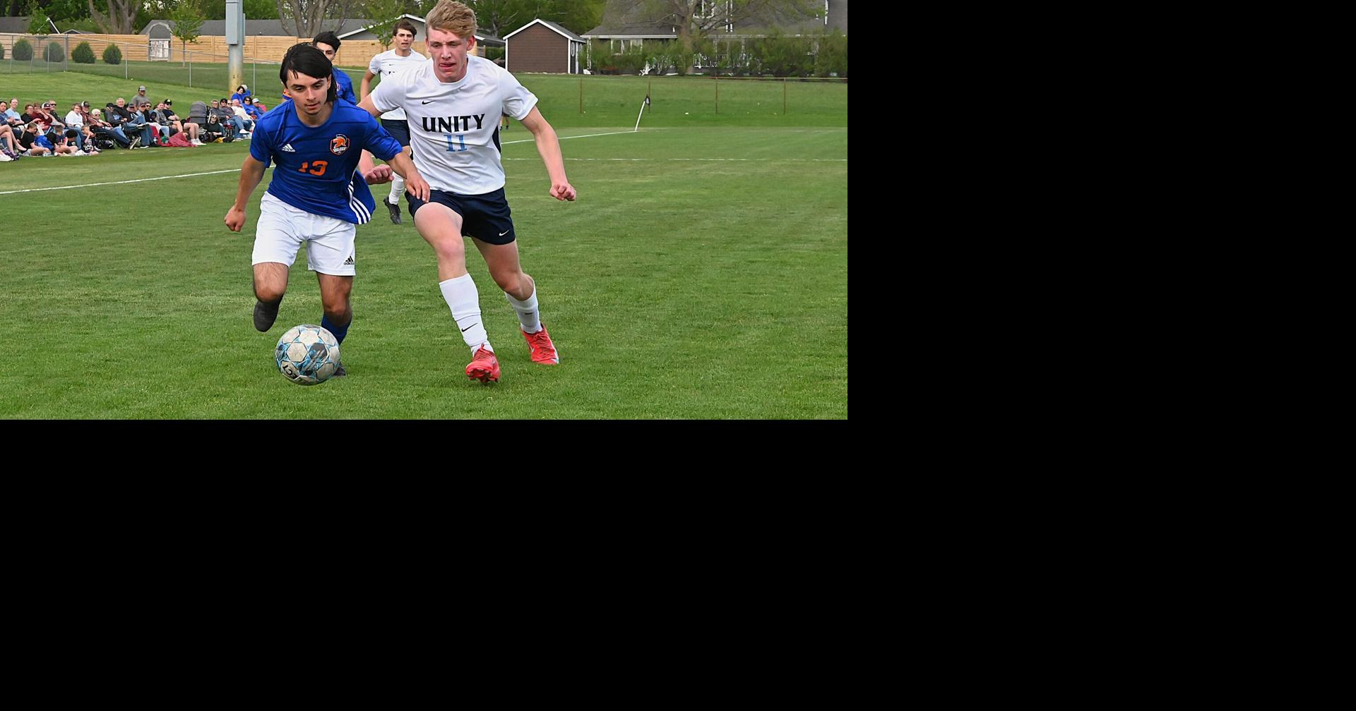 Boys high school soccer: No. 2 Unity tops No. 7 Sioux Center with goals by Obbink, Scheurs
