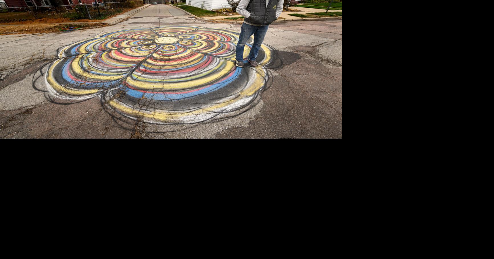 Trial begins for Sioux City street flower painter