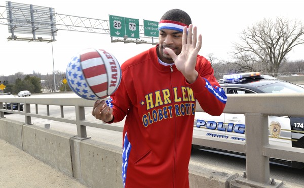 Harlem Globetrotters Dribble and Dunk Through Harrisonburg, News
