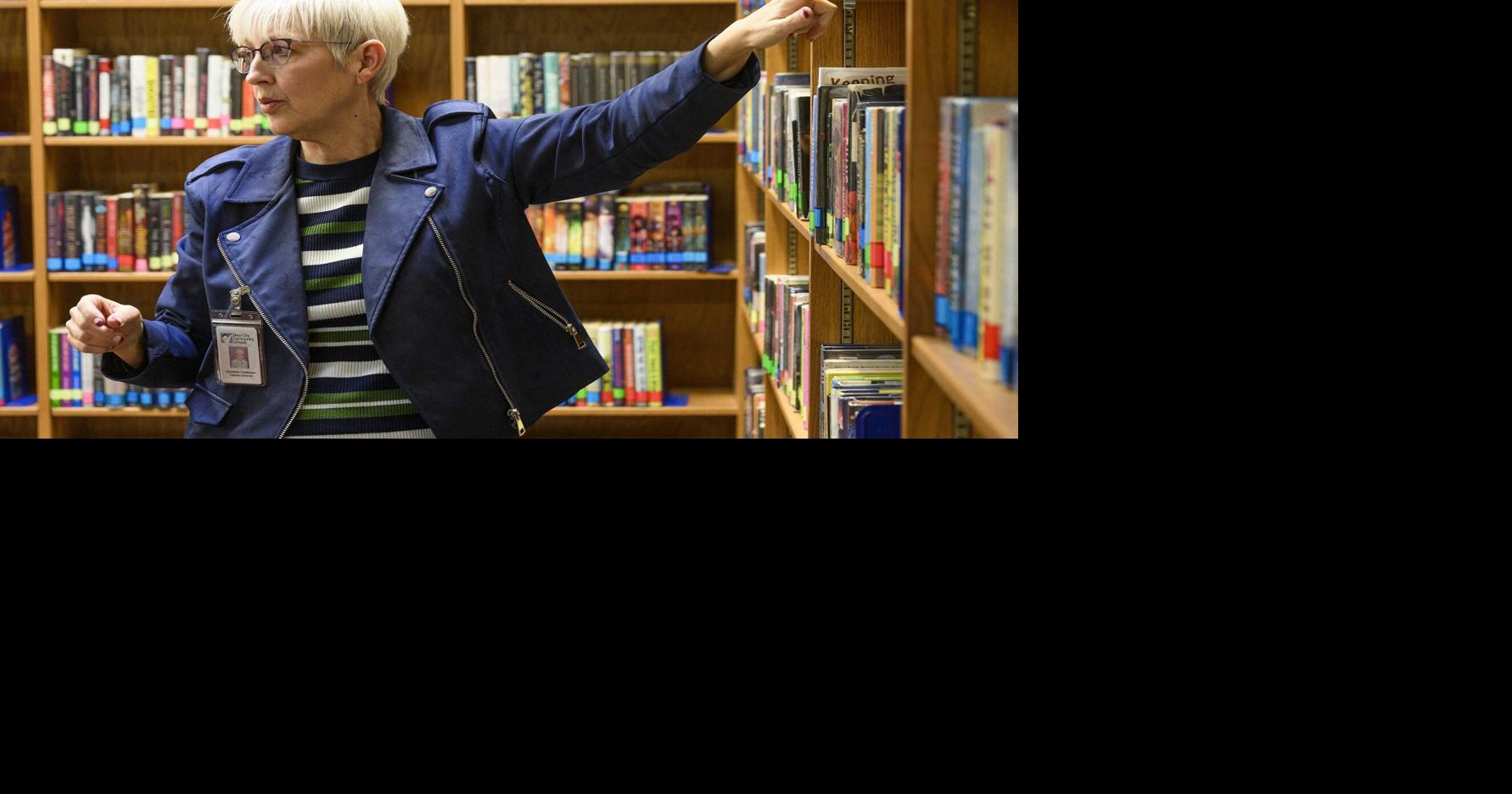 Sioux City schools librarians 'vigilant' in books selection