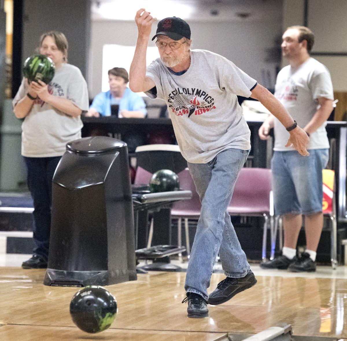 Iowa's only Special Olympics bowling team to compete in Seattle Local