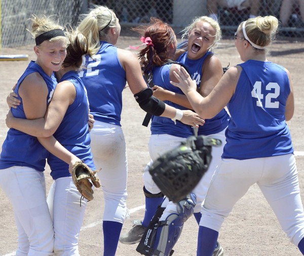 STATE SOFTBALL Charter OakUte clips NewellFonda for firstround