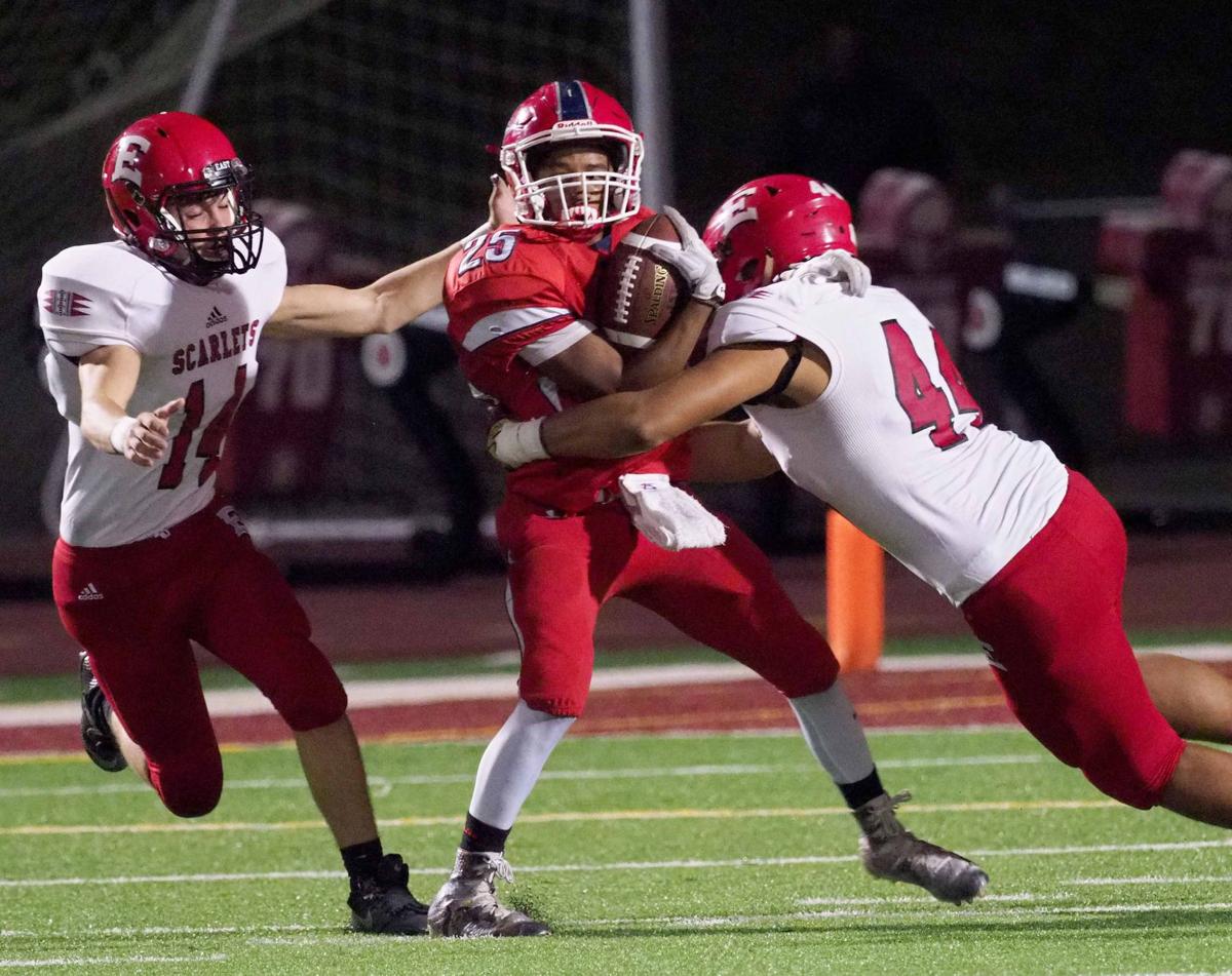 Prep Football Scarlets Rush Past Stars North High School