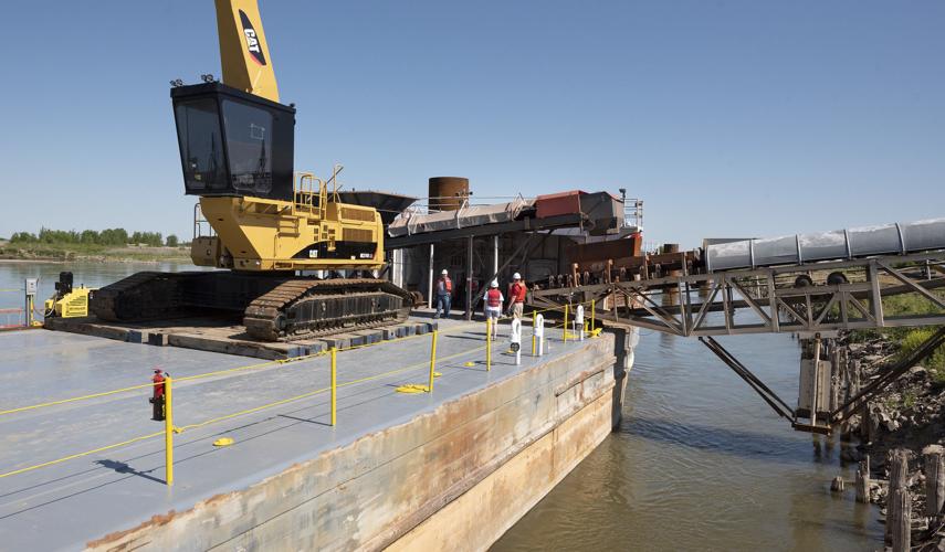 Missouri River barge terminal officially opens near Blencoe, Iowa