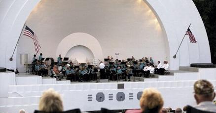 Flute soloist featured at patriotic Sioux City Municipal Band concert Flute soloist featured at patriotic Sioux City Municipal Band concert