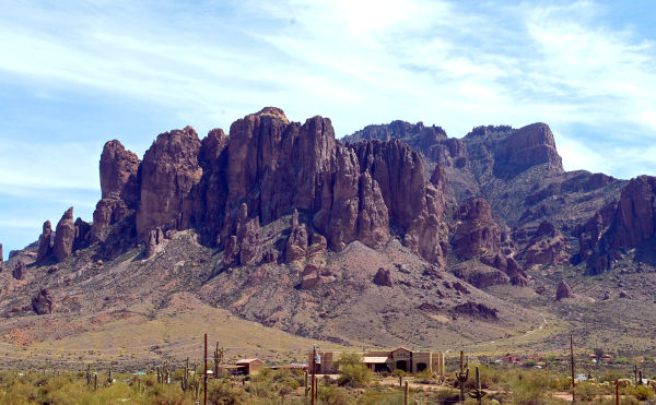 Travel Goldfield Ghost Town