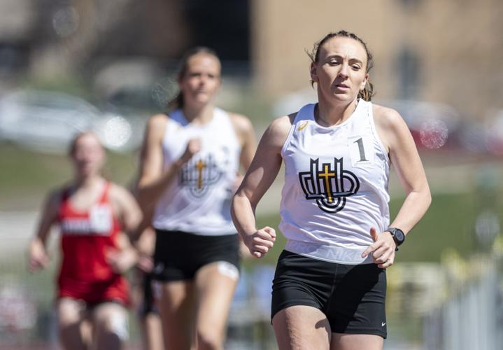 Mulder, Mauldin lead way for Dordt at Sioux City Relays