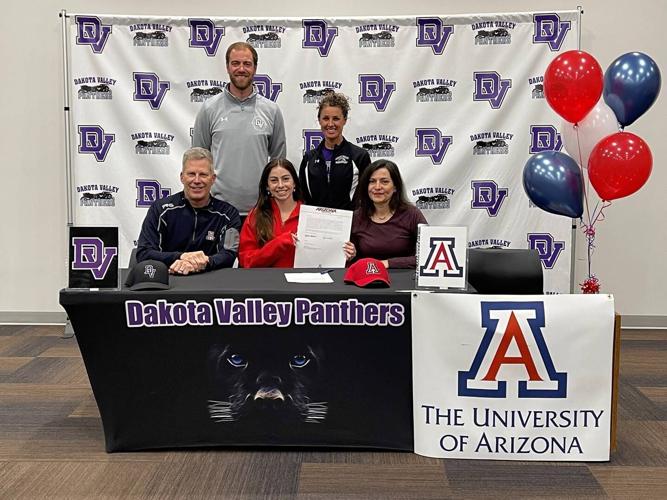 Atchison signs with Arizona